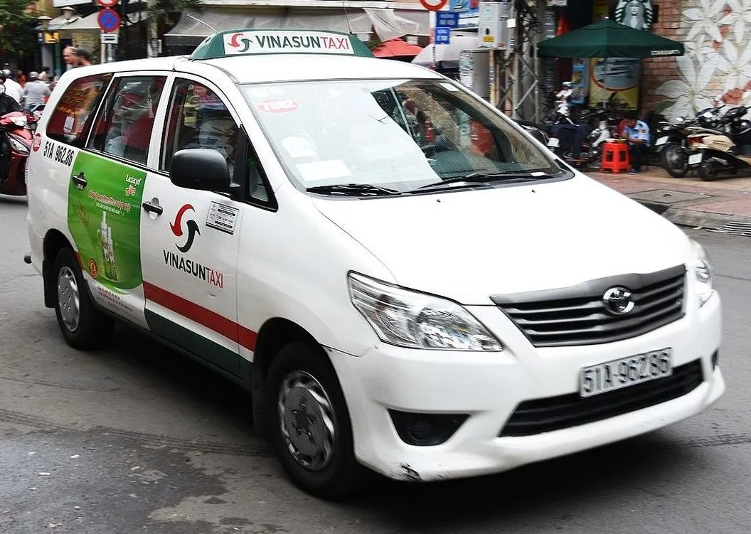 Private transfer minivan Da Nang airport Hoi An