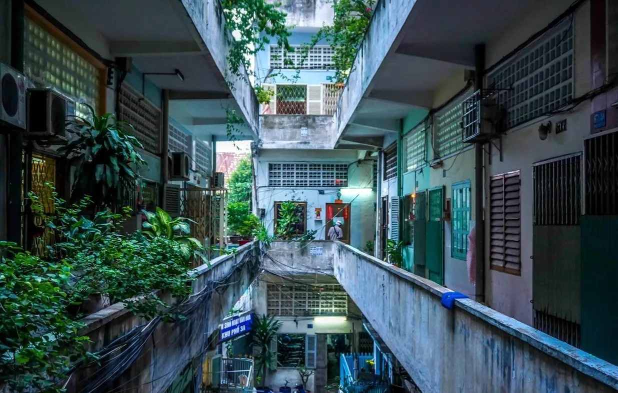 Legal Ways to Work in Vietnam as a Foreigner in 2026