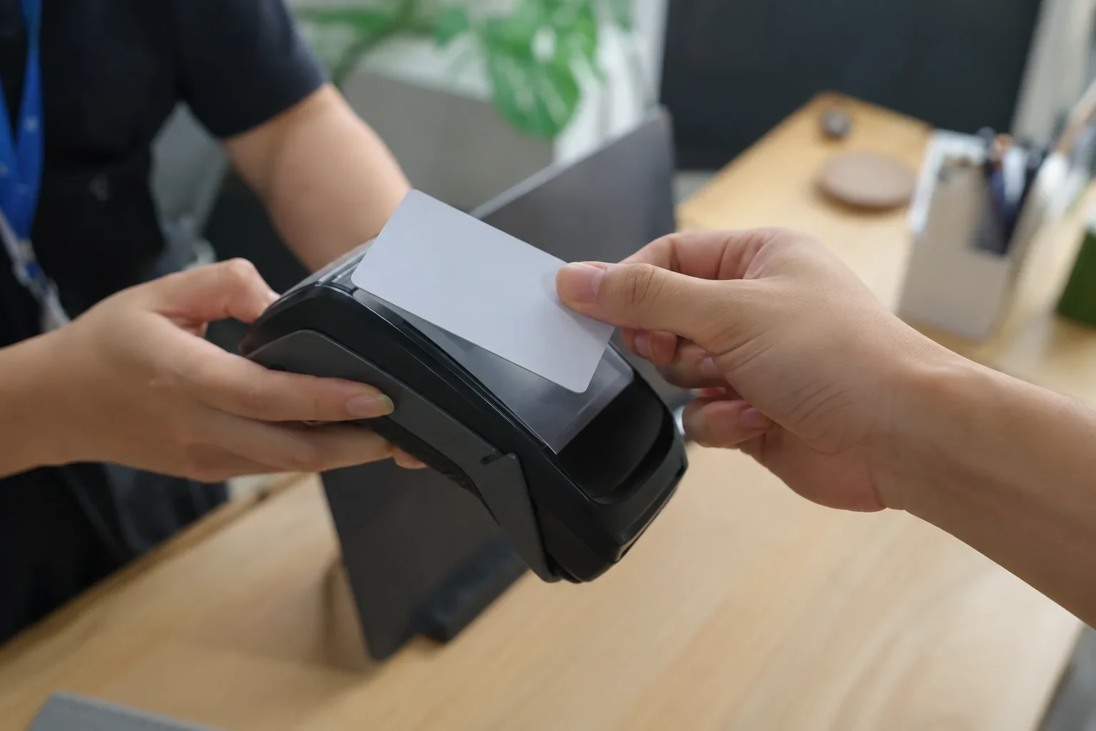 Sber and T-Bank Apps in Vietnam: What Still Works