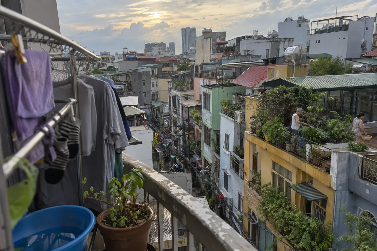 Typhoon Season in Da Nang: Supplies, Housing and Visa Plan
