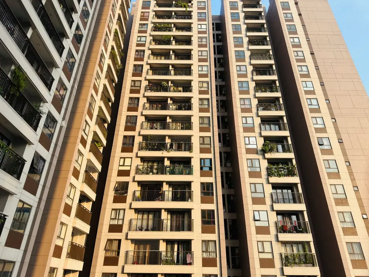 Vietnam Mortgage for Foreigners 2026: LTV, Rates and Banks