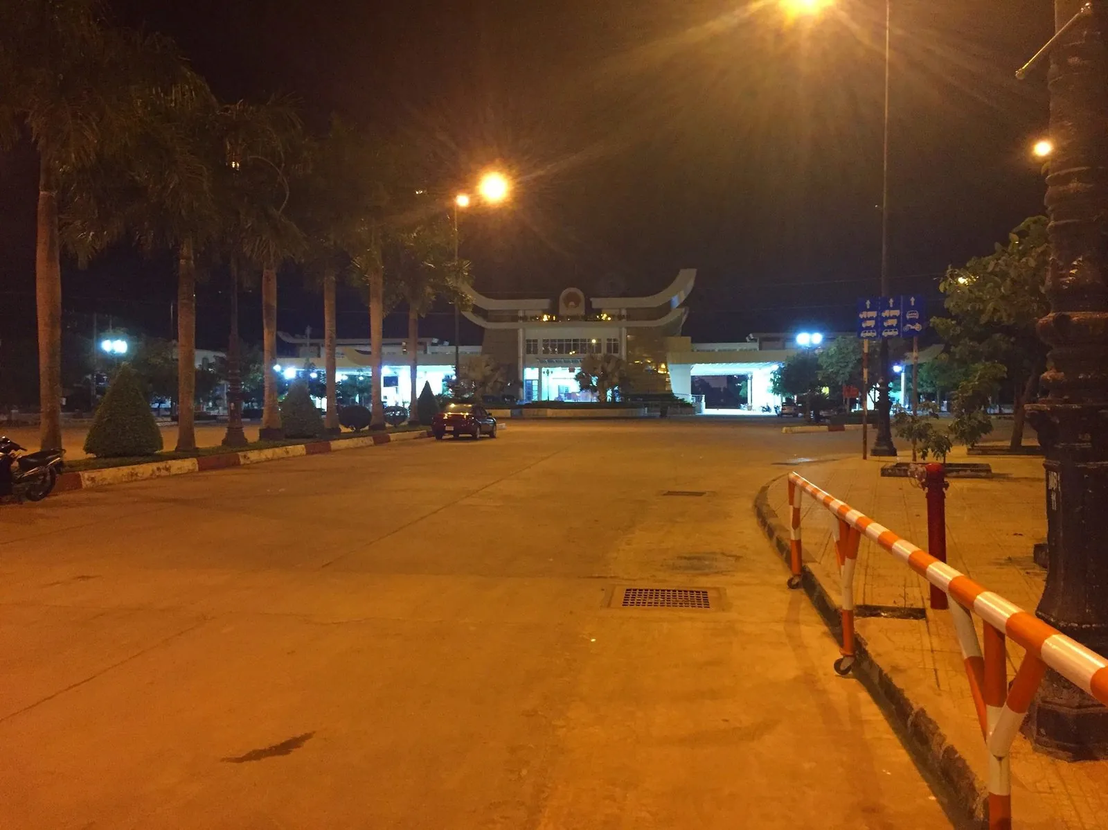 Moc Bai to Bavet crossing between Vietnam and Cambodia